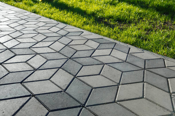 Best Affordable Driveway Paving  in Southgate, MI